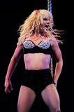 th_84068_babayaga_Britney_Spears_The_Circus_Starring_Britney_Spears_Performance_03-03-2009_003_122_2lo.jpg
