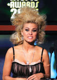 GOSSIP; FUGLIEST Hair Style EVER! GOSSIP; FUGLIEST Hair Style EVER!