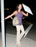 Teri Hatcher hiding from photographer in Hollywood
