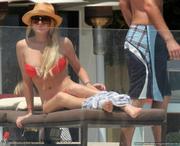 Lindsay Lohan Bikini pics