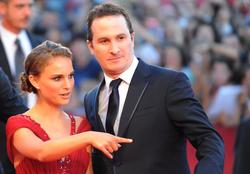 Natalie Portman arrives for the screening of The black swan opening the 67th Venice Film Festival - Hot Celebs Home