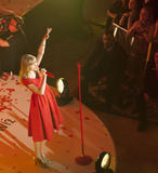 th_49687_Preppie_Taylor_Swift_turns_on_the_Westfield_Christmas_Lights_34_122_482lo.jpg
