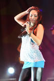http://img179.imagevenue.com/loc520/th_23894_Vanessa_Hudgens_-_Plaza_De_Toros_Concert-Mexico_130908_03_122_520lo.jpg