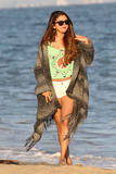 th_41382_Selena_Gomez_at_Ashley_Tisdales_27th_Birthday_Party_on_the_Beach_in_Malibu_July_2_2012_130_122_548lo.jpg