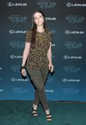 http://img179.imagevenue.com/loc574/th_95383_Michelle_Trachtenberg_at_The_Darker_Side_Of_Green_Debate5_122_574lo.jpg