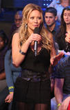 http://img179.imagevenue.com/loc5/th_67686_HilaryDuff11162008MTVsTRLTotalFinaleLive17_122_5lo.jpg