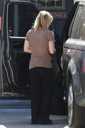 http://img179.imagevenue.com/loc538/th_21381_Hilary_Out_for_Piloxing_in_LA22_122_538lo.jpg